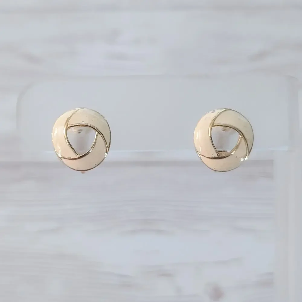 Vintage Trifari Clip On Earrings Dainty Cream Enamel